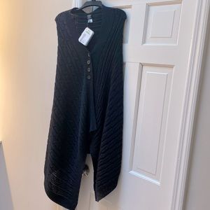 Black Poncho from Alpaca fibers